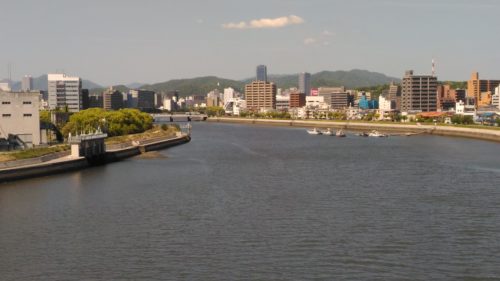 京橋川上流側